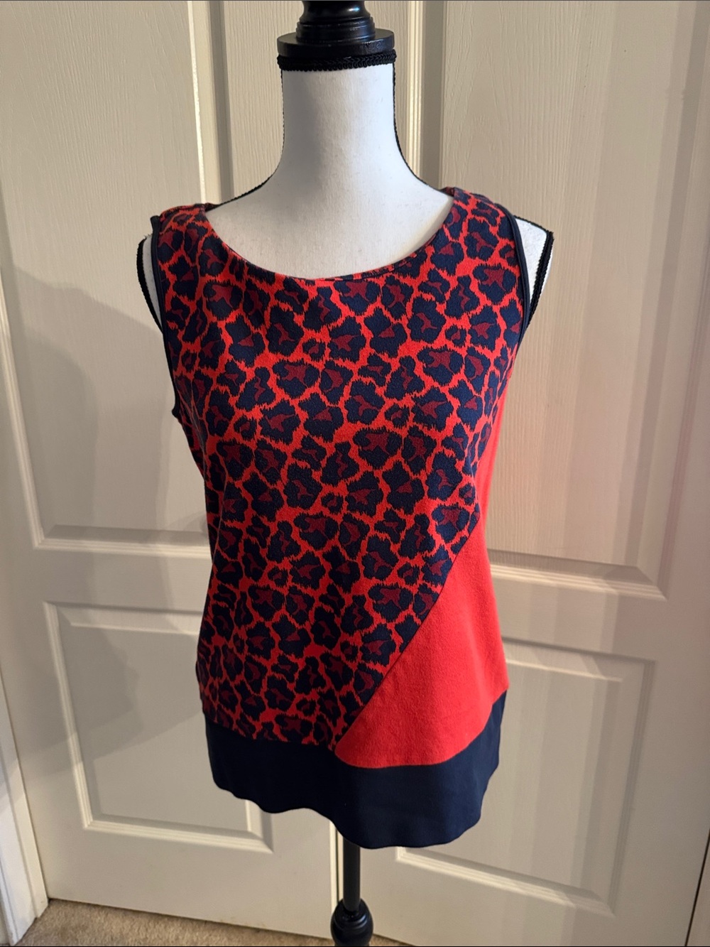 ANN TAYLOR -  Red and Navy Leopard Print Sleeveless Top - Size Medium